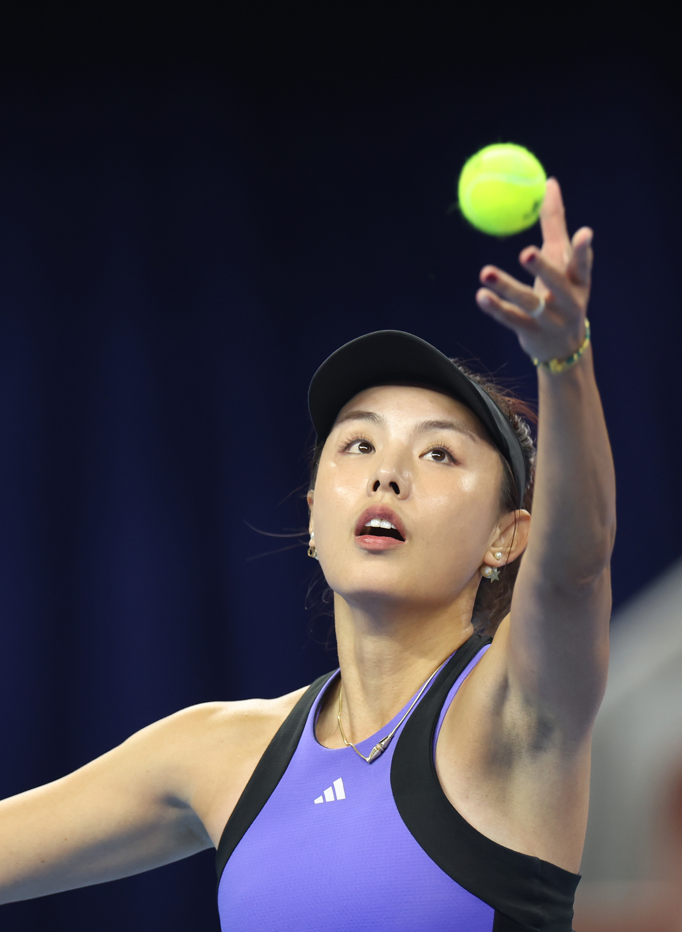 网球选手赛后落泪,背后故事感人 网球选手赛后落泪,背后故事感人