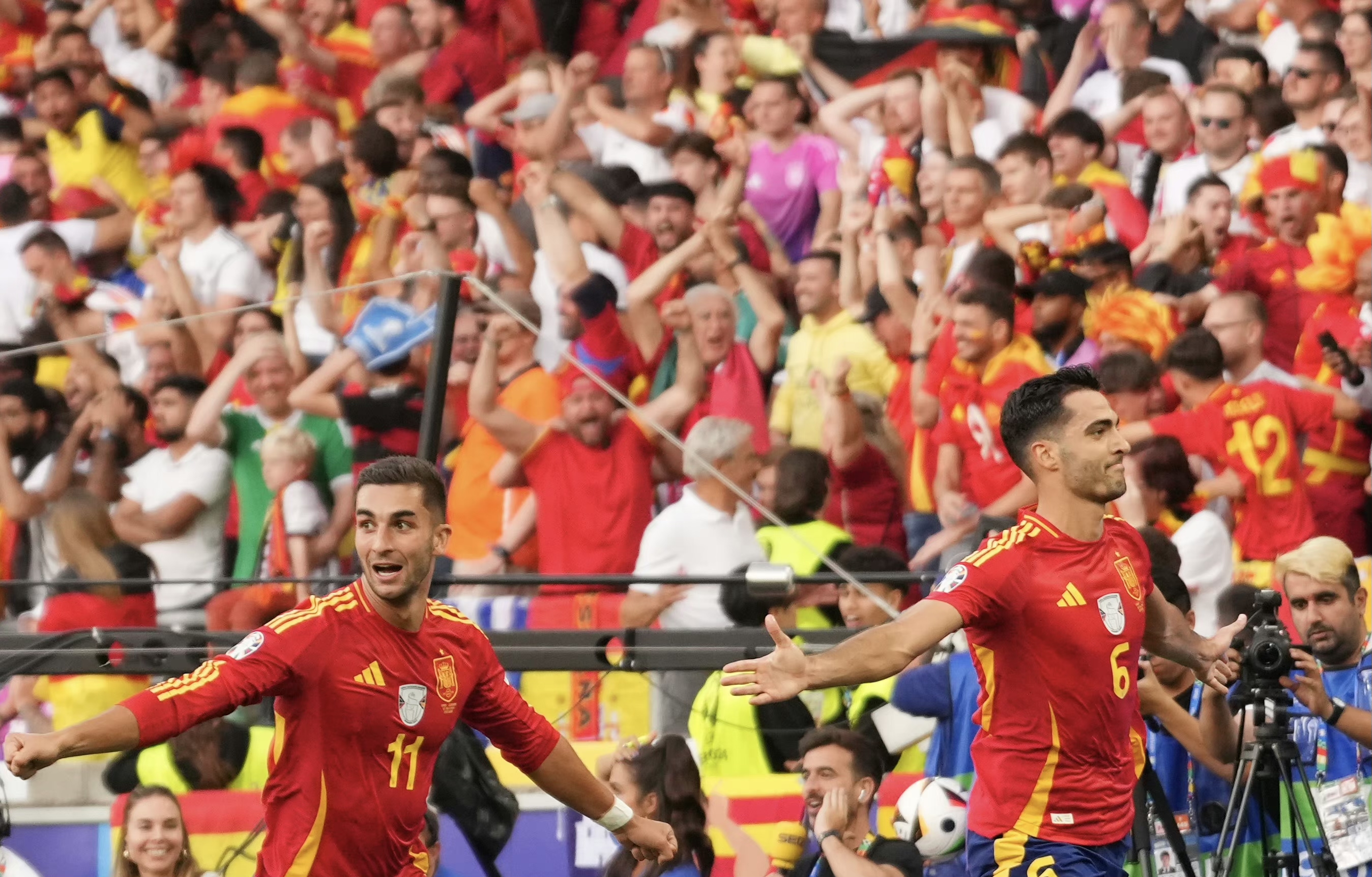 神仙对局！欧洲杯比赛过程堪比大片