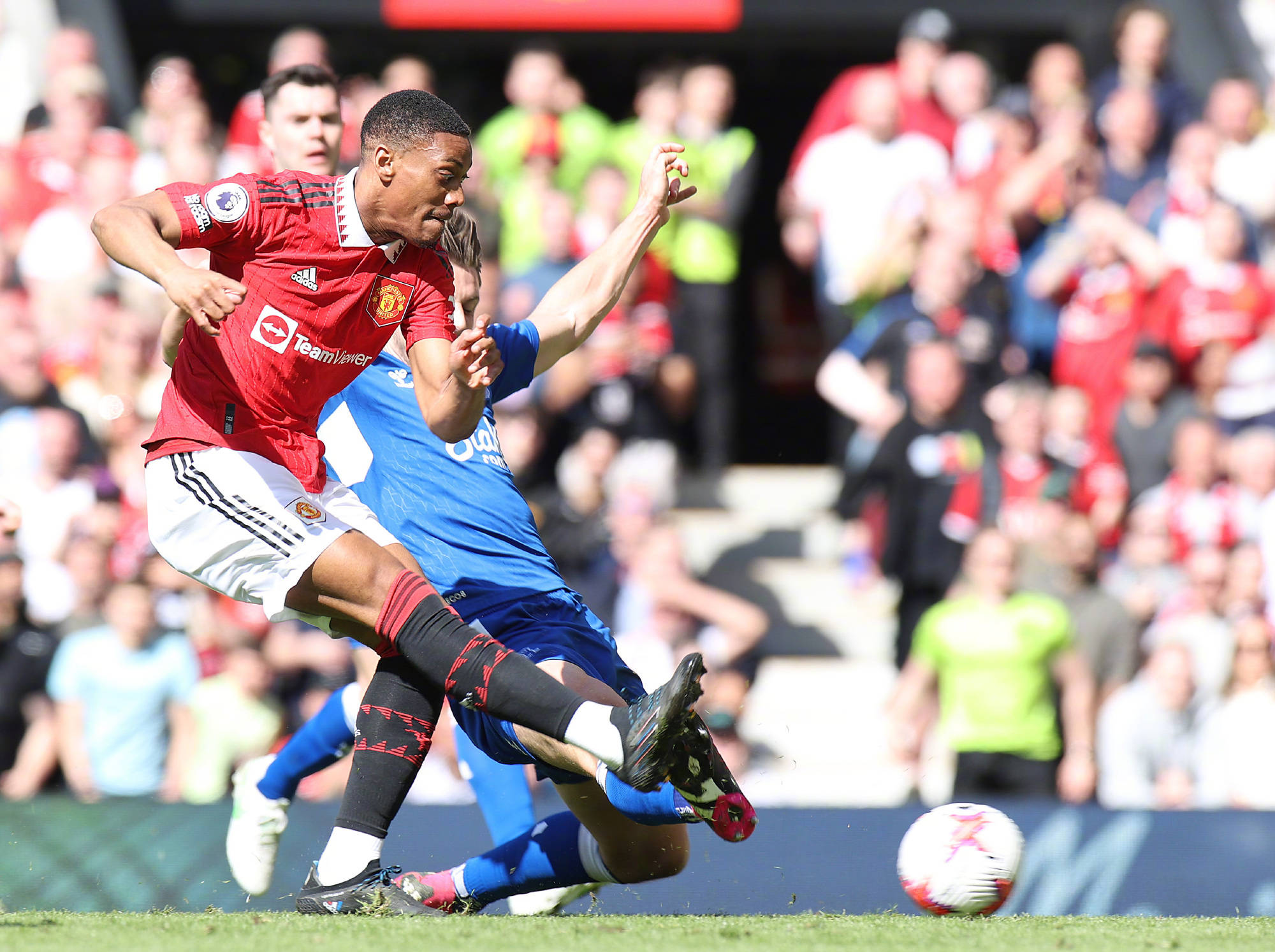 关于曼联横扫德国,皮克状态火热的信息 关于曼联横扫德国,皮克状态火热的信息