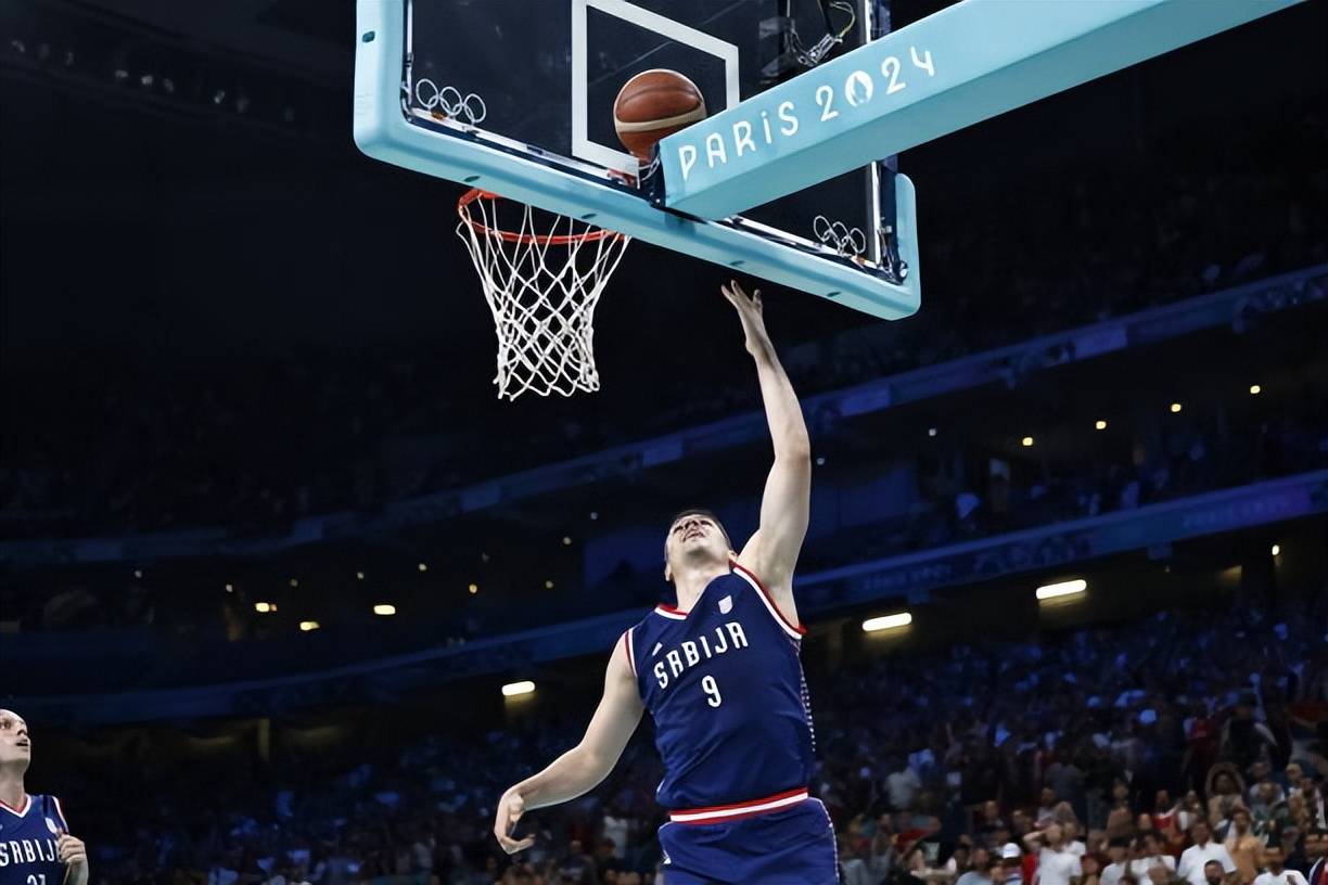 包含天津队绝杀灰熊，王哲林状态火热的词条