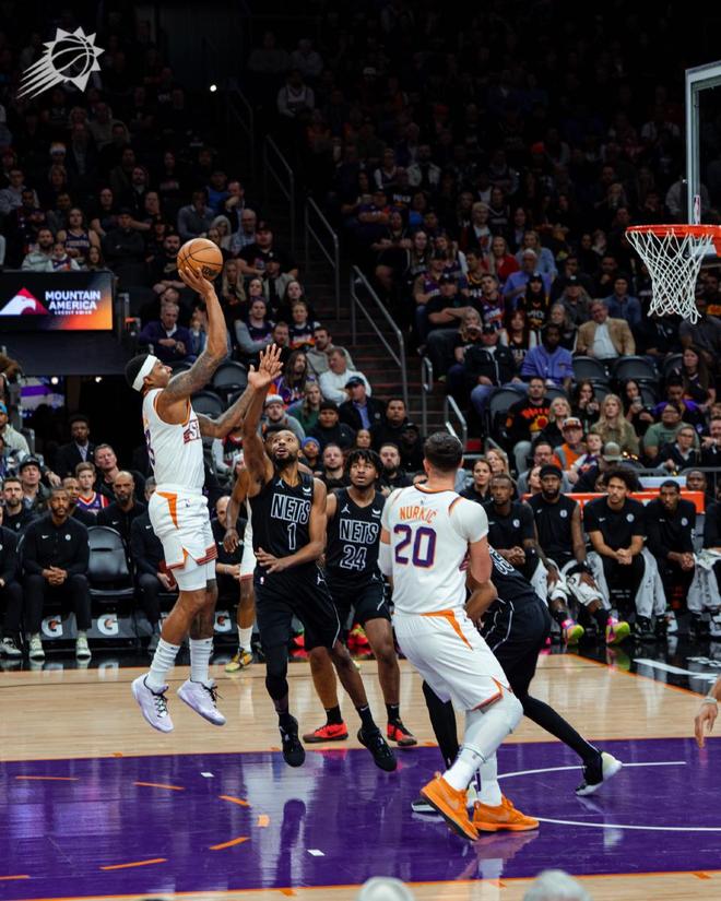 篮网力克吉林队，布克带队取胜