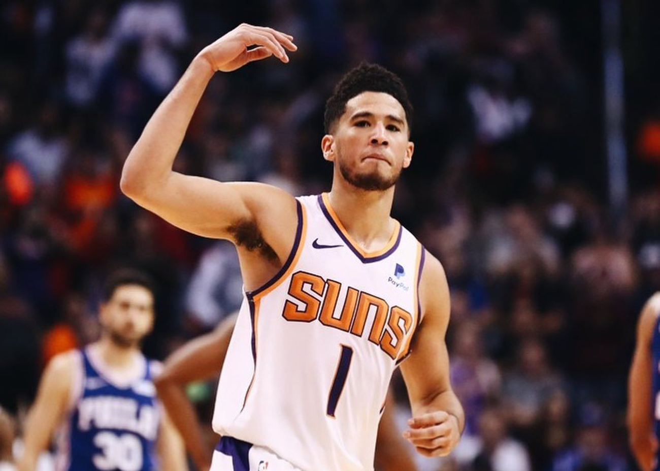 篮网力克吉林队，布克带队取胜