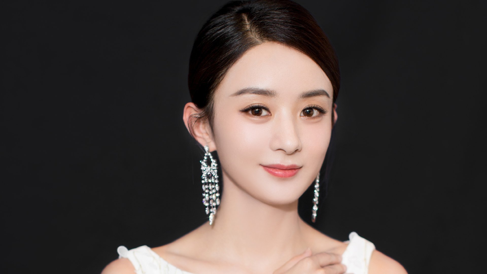 雷恩强行终结摩纳哥不败神话,法比尼奥关键先生一锤定音