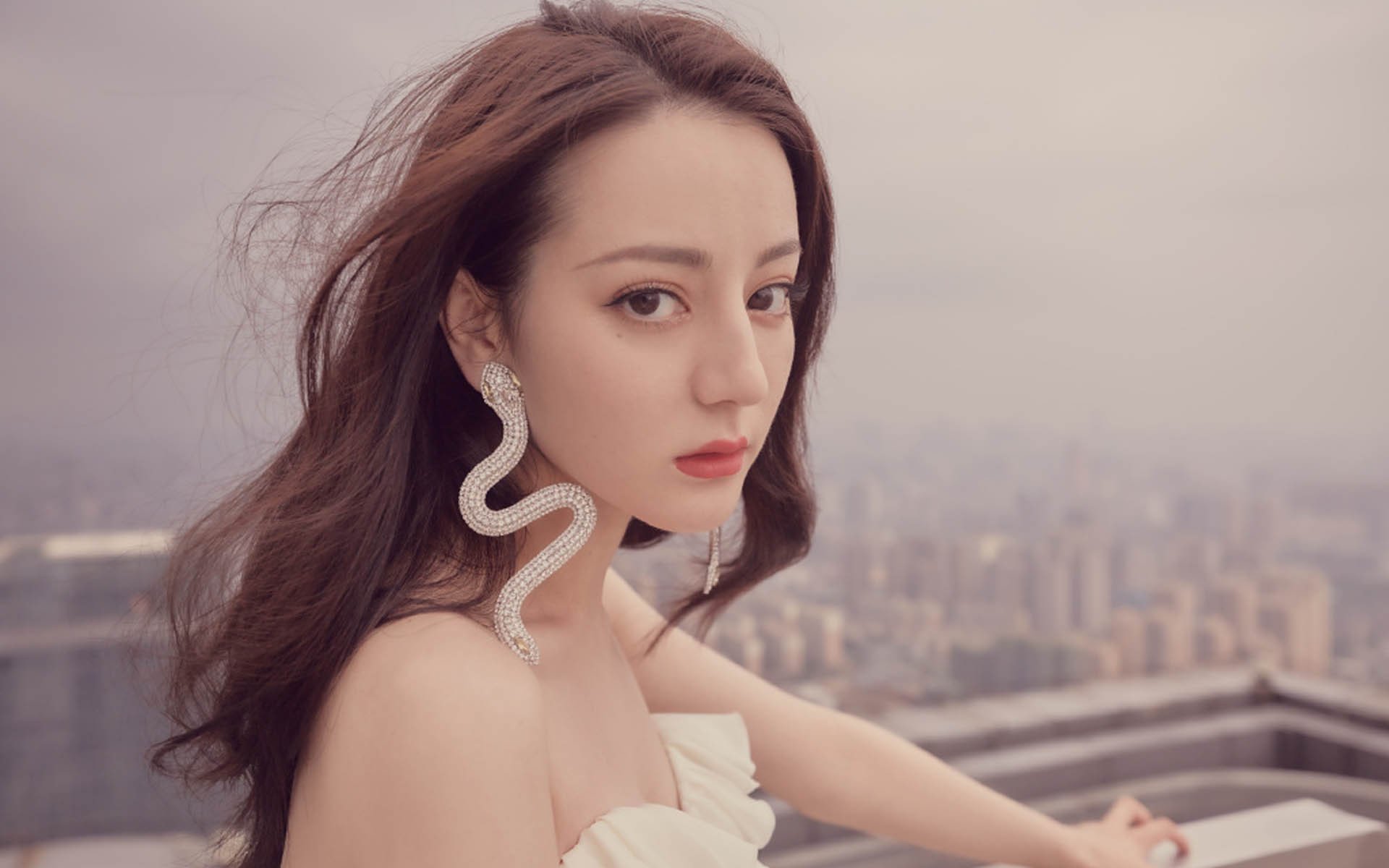 当足球之王降临篮球之巅,莱奥的跨维度统治